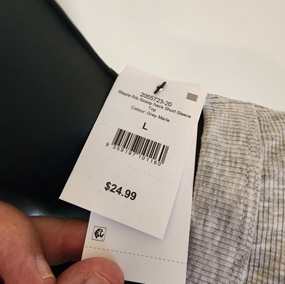 EE - Cotton:On Staple Scoop Neck Short Sleeve Top L - Picture 2 of 4